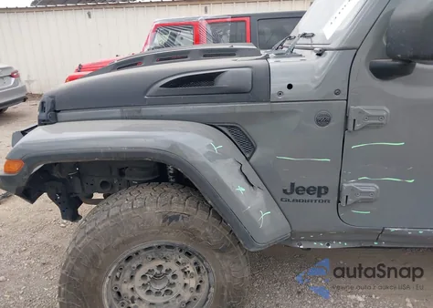 2022 Jeep Gladiator Willys 4X4 z USA, uszkodzony, nr VIN 1C6JJTAM0NL130538